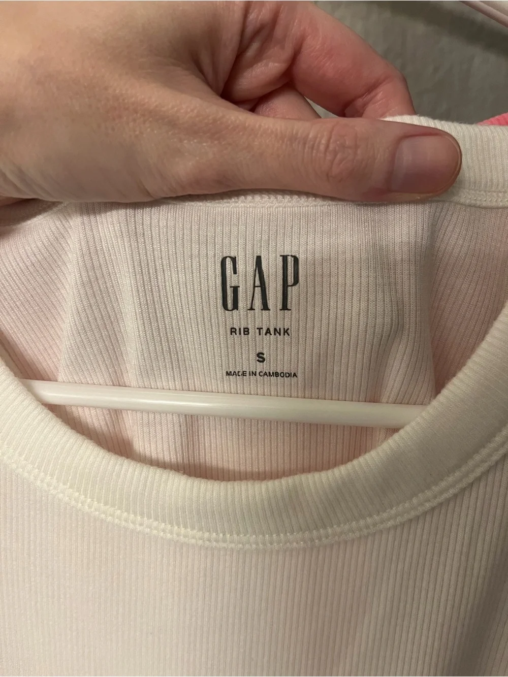 Set of (3) GAP Ribbed Cropped Tank Tops - Picture 4 of 9